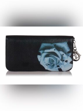 #R9 DIOR Diorissimo Voyageur Leather Long Wallet (Retail $1,470 CAD)